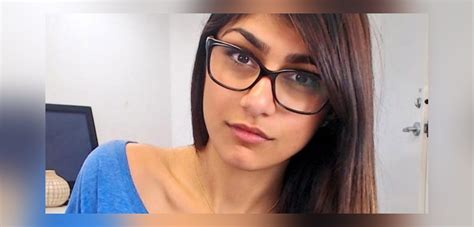 mia khalifa onlyfans blowjob|Mia Khalifa Blowjob Porn Videos 